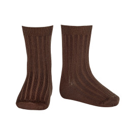 Buy Basic rib short socks CHESNUT in the online store Condor. Made in Spain. Visit the RIBBED SHORT SOCKS section where you will find more colors and products that you will surely fall in love with. We invite you to take a look around our online store.