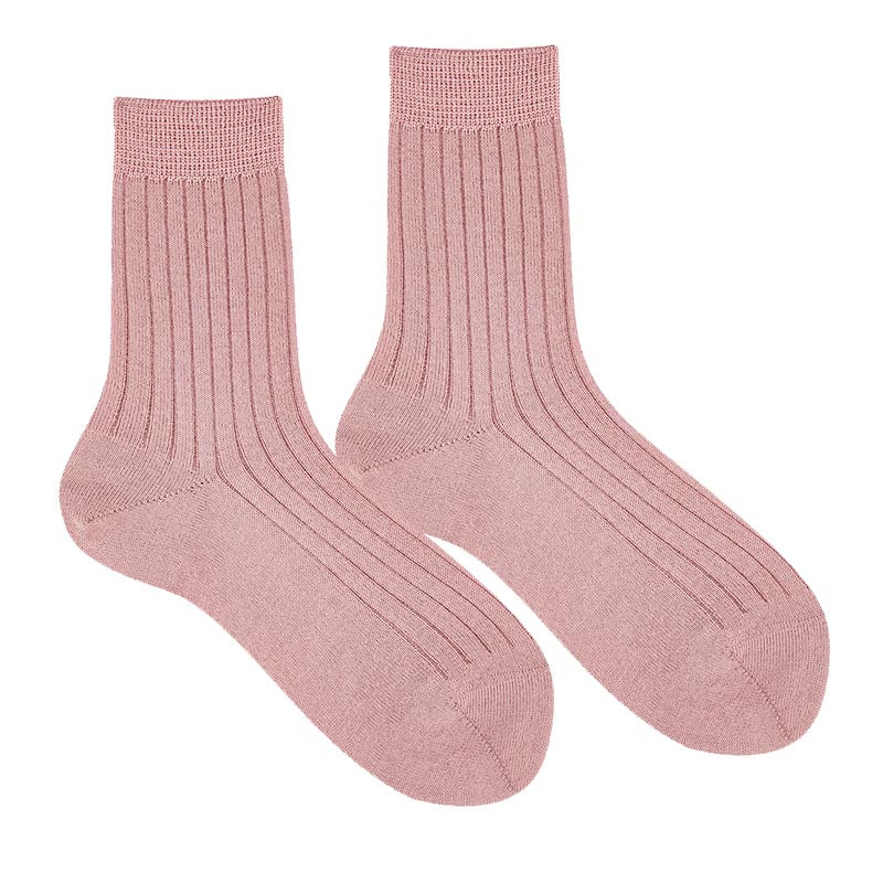 Buy Extrafine merino wool rib short socks WOOL PINK in the online store Condor. Made in Spain. Visit the BASIC WOOL SOCKS section where you will find more colors and products that you will surely fall in love with. We invite you to take a look around our online store.