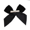 Buy Hair clip with velvet bow BLACK in the online store Condor. Made in Spain. Visit the HAIR ACCESSORIES section where you will find more colors and products that you will surely fall in love with. We invite you to take a look around our online store.