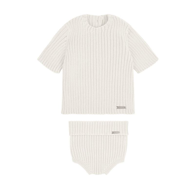 Buy Rib set (short sleeve sweater + culotte) CREAM in the online store Condor. Made in Spain. Visit the RIBBED COLLECTION section where you will find more colors and products that you will surely fall in love with. We invite you to take a look around our online store.