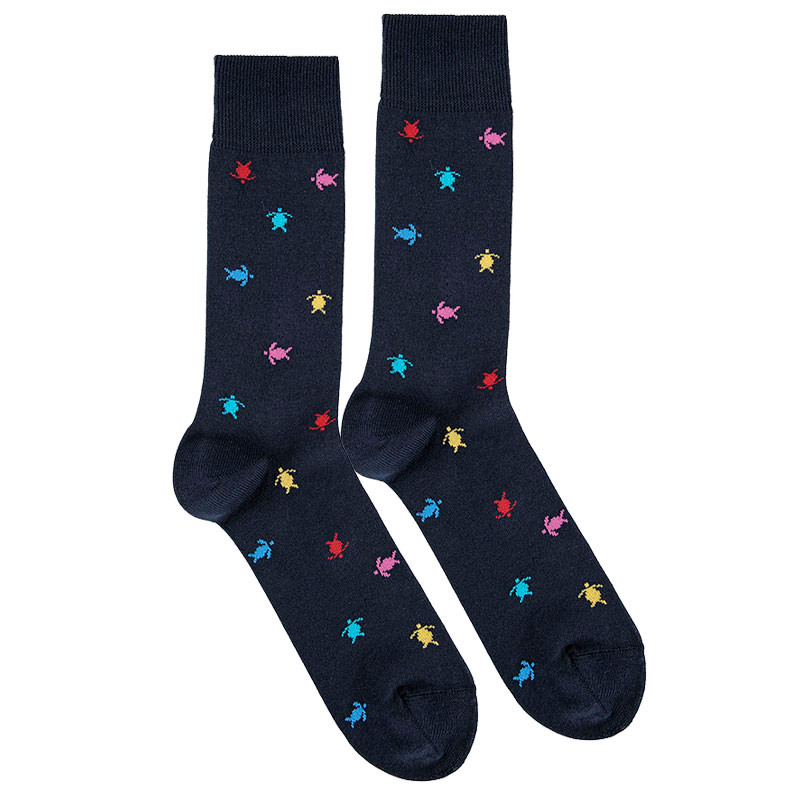 Buy Men seaqual colourful turtles short socks NAVY BLUE in the online store Condor. Made in Spain. Visit the SEAQUAL section where you will find more colors and products that you will surely fall in love with. We invite you to take a look around our online store.