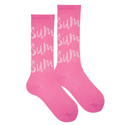Buy Summer sport knee socks CHEWING GUM in the online store Condor. Made in Spain. Visit the RETRO SPORT SOCKS section where you will find more colors and products that you will surely fall in love with. We invite you to take a look around our online store.