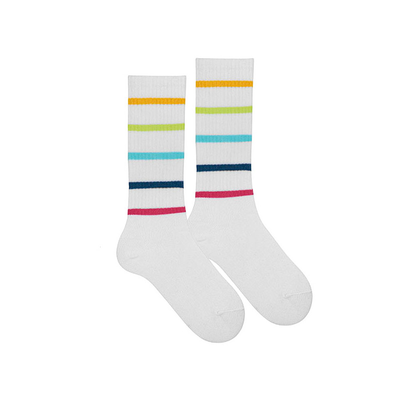 Buy 5 colored stripes sport socks WHITE in the online store Condor. Made in Spain. Visit the RETRO SPORT SOCKS section where you will find more colors and products that you will surely fall in love with. We invite you to take a look around our online store.