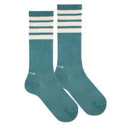 Buy 4-stripes sport socks STONE BLUE in the online store Condor. Made in Spain. Visit the RETRO SPORT SOCKS section where you will find more colors and products that you will surely fall in love with. We invite you to take a look around our online store.