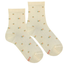 Buy Geometric short socks LINEN in the online store Condor. Made in Spain. Visit the FANCY SPRING CHILDREN SOCKS section where you will find more colors and products that you will surely fall in love with. We invite you to take a look around our online store.