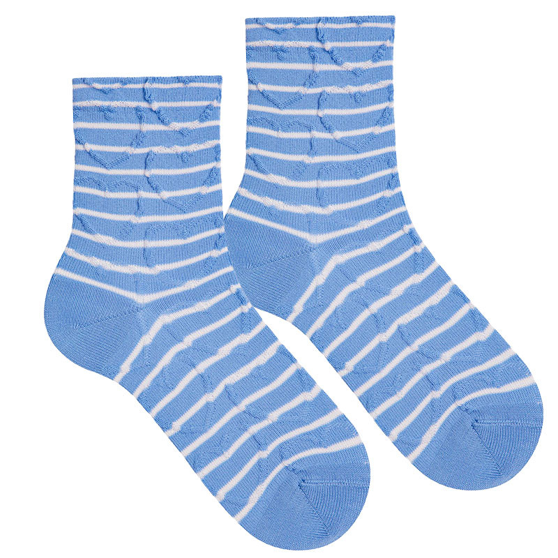 Buy Striped socks with hearts in relief PORCELAIN in the online store Condor. Made in Spain. Visit the FANCY SPRING CHILDREN SOCKS section where you will find more colors and products that you will surely fall in love with. We invite you to take a look around our online store.