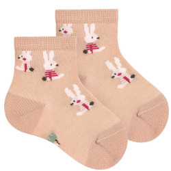 Buy Bunny embroidery short socks OLD ROSE in the online store Condor. Made in Spain. Visit the FANCY SPRING BABY SOCKS section where you will find more colors and products that you will surely fall in love with. We invite you to take a look around our online store.