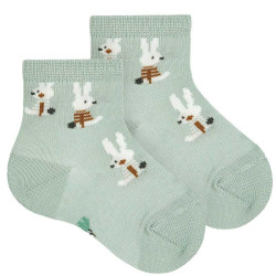 Buy Bunny embroidery short socks SEA MIST in the online store Condor. Made in Spain. Visit the FANCY SPRING BABY SOCKS section where you will find more colors and products that you will surely fall in love with. We invite you to take a look around our online store.