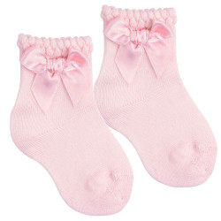 Buy Short ceremony socks with a tone-on-tonesatin bow PINK in the online store Condor. Made in Spain. Visit the BABY CEREMONY SOCKS section where you will find more colors and products that you will surely fall in love with. We invite you to take a look around our online store.