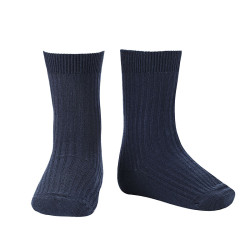 Buy Modal rib short socks NAVY BLUE in the online store Condor. Made in Spain. Visit the SCHOOL SPRING BASICS section where you will find more colors and products that you will surely fall in love with. We invite you to take a look around our online store.