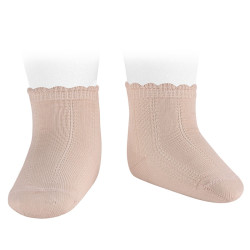 Buy Pattern short socks NUDE in the online store Condor. Made in Spain. Visit the SPRING COTON BASIC BABY SOCKS section where you will find more colors and products that you will surely fall in love with. We invite you to take a look around our online store.