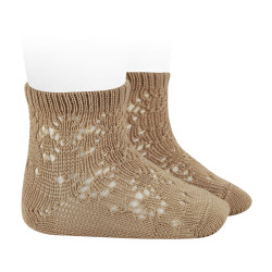 Buy Perle cotton socks with geometric openwork ROPE in the online store Condor. Made in Spain. Visit the BABY ELASTIC OPENWORK SOCKS section where you will find more colors and products that you will surely fall in love with. We invite you to take a look around our online store.