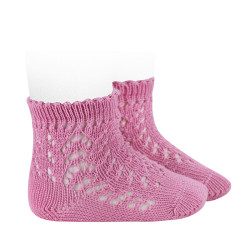 Buy Perle cotton openwork socks CHEWING GUM in the online store Condor. Made in Spain. Visit the BABY OPENWORK SOCKS section where you will find more colors and products that you will surely fall in love with. We invite you to take a look around our online store.