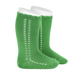 Buy Perle knee-high socks with side openwork ANDALUSIAN GREEN in the online store Condor. Made in Spain. Visit the BABY SPIKE OPENWORK SOCKS section where you will find more colors and products that you will surely fall in love with. We invite you to take a look around our online store.