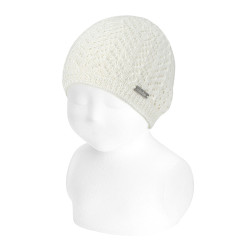 Buy Spick stitch openwork knit hat CREAM in the online store Condor. Made in Spain. Visit the COLLECTION SPIKE STITCH section where you will find more colors and products that you will surely fall in love with. We invite you to take a look around our online store.