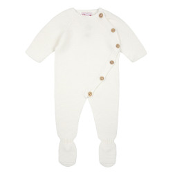 Buy Garter stitch baby foot romper CREAM in the online store Condor. Made in Spain. Visit the GARTER STITCH COLLECTION section where you will find more colors and products that you will surely fall in love with. We invite you to take a look around our online store.