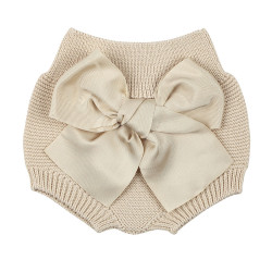 Buy Garter stitch culotte with large grosgrain bow LINEN in the online store Condor. Made in Spain. Visit the GARTER STITCH COLLECTION section where you will find more colors and products that you will surely fall in love with. We invite you to take a look around our online store.