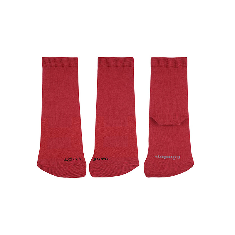 Buy Barefoot socks with terry toe RED VELVET in the online store Condor. Made in Spain. Visit the BAREFOOT section where you will find more colors and products that you will surely fall in love with. We invite you to take a look around our online store.