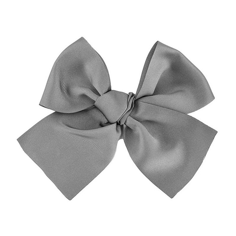 Buy Hair clip with large grosgrain bow LIGHT GREY in the online store Condor. Made in Spain. Visit the HAIR ACCESSORIES section where you will find more colors and products that you will surely fall in love with. We invite you to take a look around our online store.