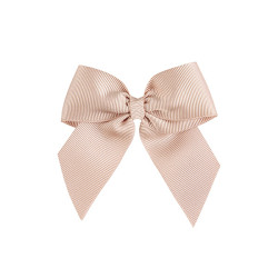 Buy Hairclip with grossgrain bow NUDE in the online store Condor. Made in Spain. Visit the HAIR ACCESSORIES section where you will find more colors and products that you will surely fall in love with. We invite you to take a look around our online store.