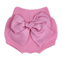 Buy Garter stitch culotte with large grosgrain bow CHEWING GUM in the online store Condor. Made in Spain. Visit the GARTER STITCH COLLECTION section where you will find more colors and products that you will surely fall in love with. We invite you to take a look around our online store.
