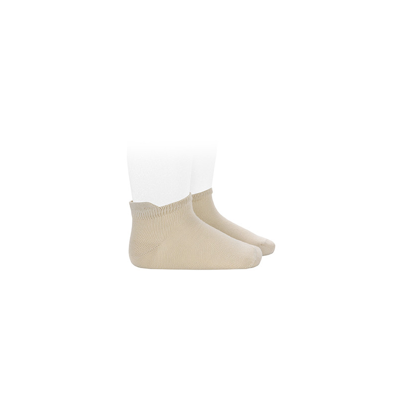 Buy Modal plain stitch trainer socks LINEN in the online store Condor. Made in Spain. Visit the SCHOOL SPRING BASICS section where you will find more colors and products that you will surely fall in love with. We invite you to take a look around our online store.