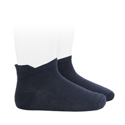 Buy Modal plain stitch trainer socks NAVY BLUE in the online store Condor. Made in Spain. Visit the SCHOOL SPRING BASICS section where you will find more colors and products that you will surely fall in love with. We invite you to take a look around our online store.