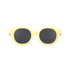 Buy Kids c form sunglasses from 9 to 36 months LIMONCELLO in the online store Condor. Made in Spain. Visit the IZIPIZI section where you will find more colors and products that you will surely fall in love with. We invite you to take a look around our online store.