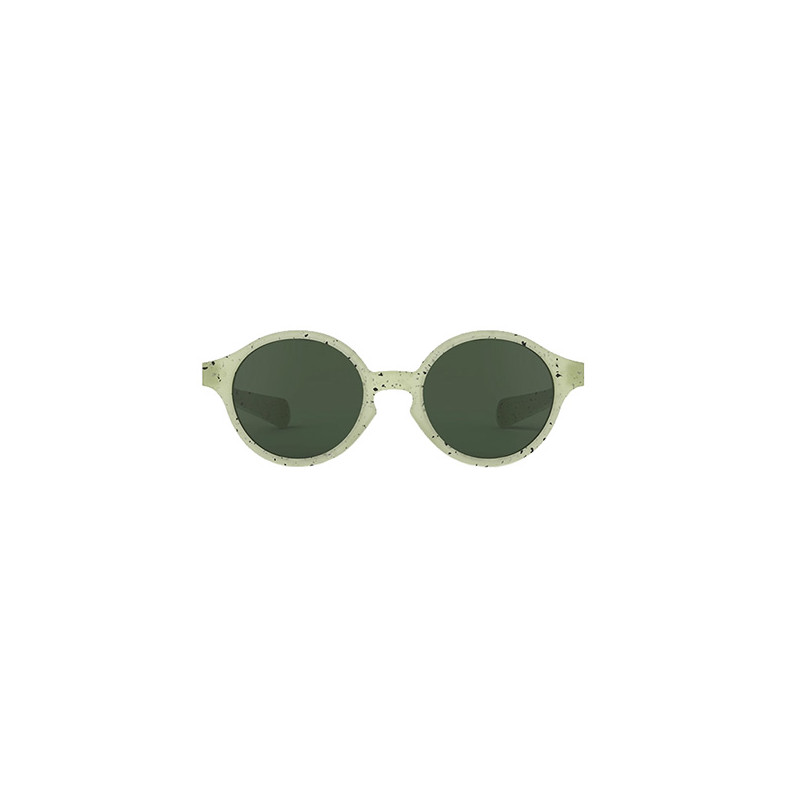 Buy Kids plus sunglasses from 36m to 5y GREEN in the online store Condor. Made in Spain. Visit the IZIPIZI section where you will find more colors and products that you will surely fall in love with. We invite you to take a look around our online store.