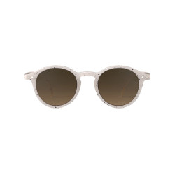 Buy Round shape sunglasses for kids aged 5 to 10 BEIGE in the online store Condor. Made in Spain. Visit the IZIPIZI section where you will find more colors and products that you will surely fall in love with. We invite you to take a look around our online store.