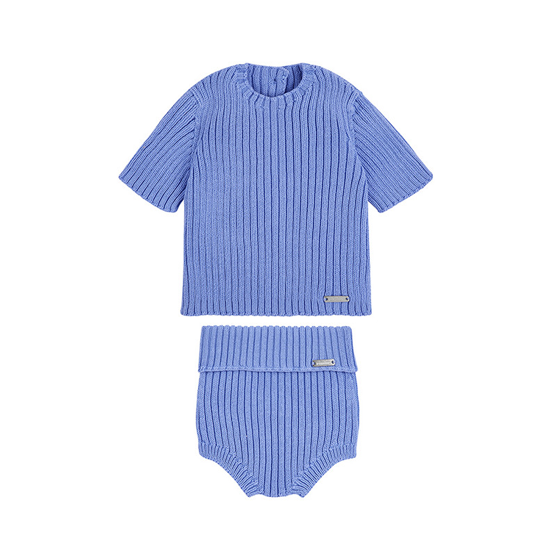 Buy Rib set (short sleeve sweater + culotte) PORCELAIN in the online store Condor. Made in Spain. Visit the RIBBED COLLECTION section where you will find more colors and products that you will surely fall in love with. We invite you to take a look around our online store.