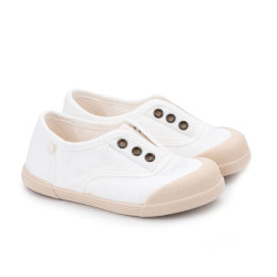Buy Canvas sneaker barefoot WHITE in the online store Condor. Made in Spain. Visit the IGOR section where you will find more colors and products that you will surely fall in love with. We invite you to take a look around our online store.