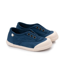 Buy Canvas sneaker barefoot NAVY BLUE in the online store Condor. Made in Spain. Visit the IGOR section where you will find more colors and products that you will surely fall in love with. We invite you to take a look around our online store.