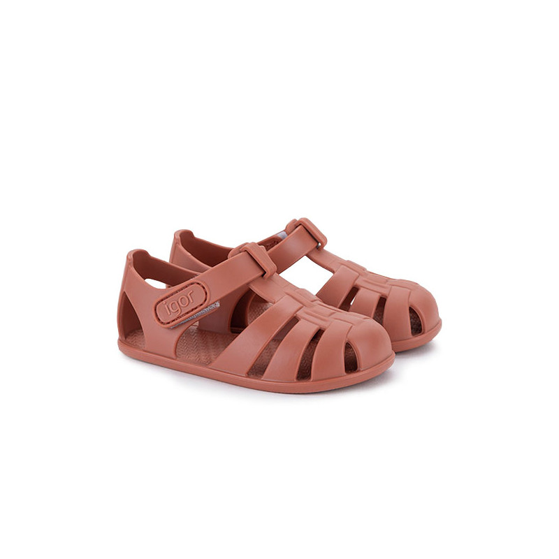 Buy Nemo solid barefoot TERRACOTA in the online store Condor. Made in Spain. Visit the IGOR section where you will find more colors and products that you will surely fall in love with. We invite you to take a look around our online store.