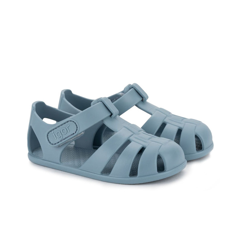 Buy Nemo solid barefoot BLUISH in the online store Condor. Made in Spain. Visit the IGOR section where you will find more colors and products that you will surely fall in love with. We invite you to take a look around our online store.