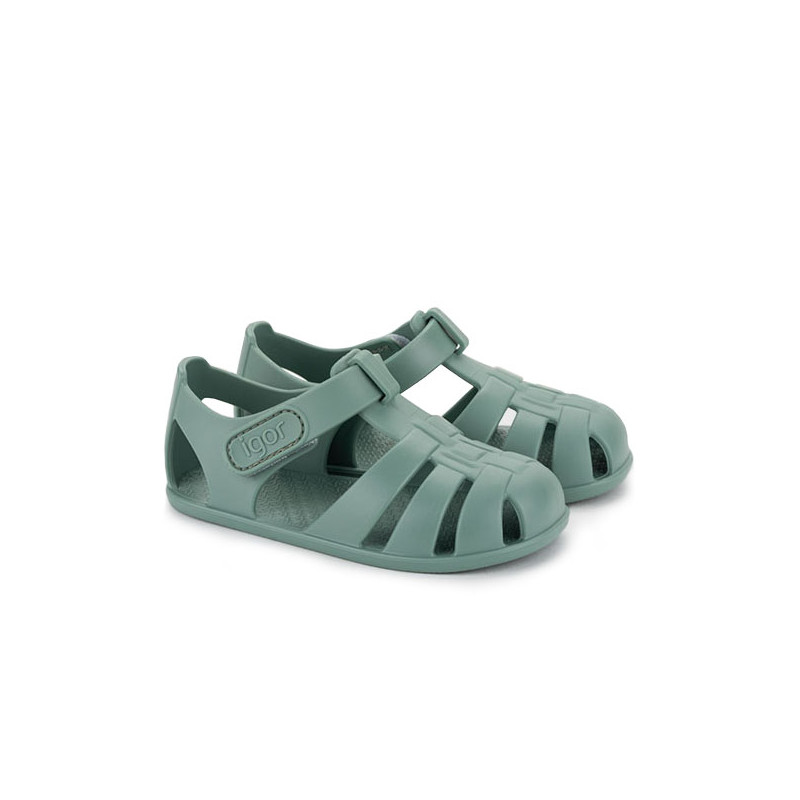 Buy Nemo solid barefoot DRY GREEN in the online store Condor. Made in Spain. Visit the IGOR section where you will find more colors and products that you will surely fall in love with. We invite you to take a look around our online store.
